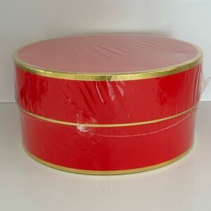 Sugar Paper Los Angeles Round Red Gift Box - Large
